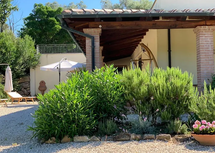 Casale Terre Rosse Garden